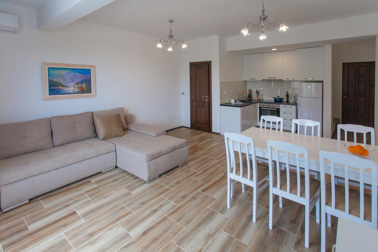 Rosmarino Appartement Sveti Stefan Buitenkant foto