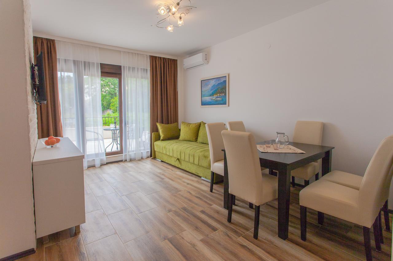 Rosmarino Appartement Sveti Stefan Buitenkant foto