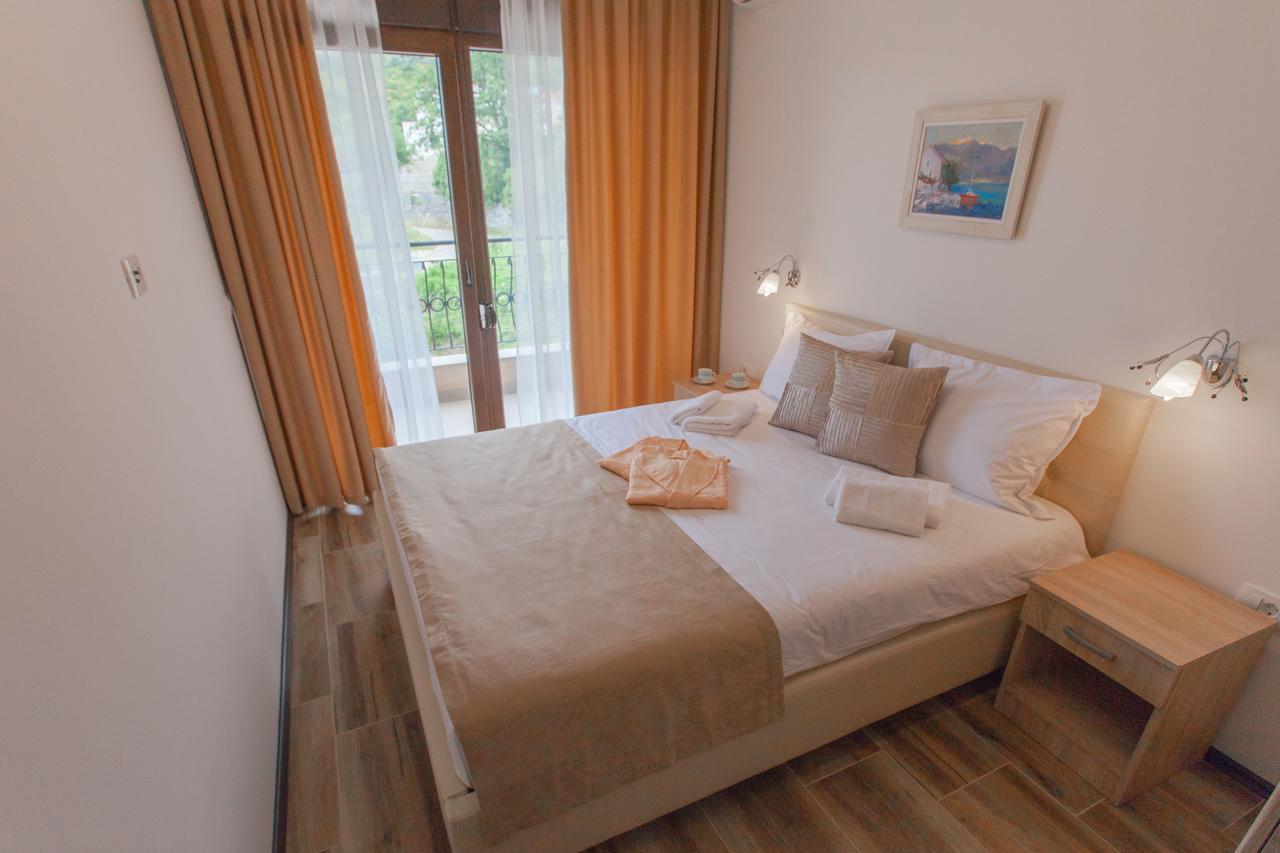 Rosmarino Appartement Sveti Stefan Buitenkant foto