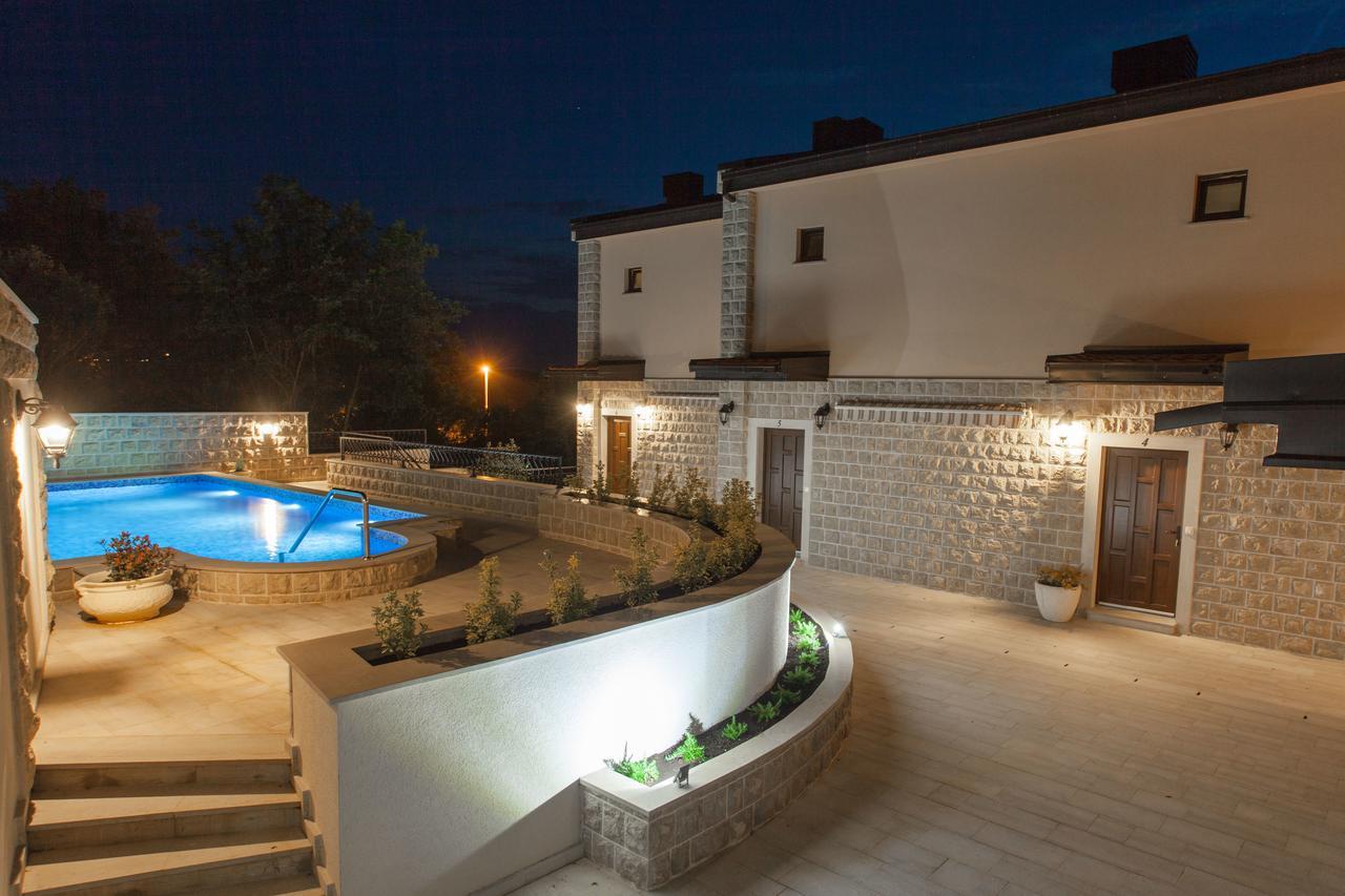 Rosmarino Appartement Sveti Stefan Buitenkant foto