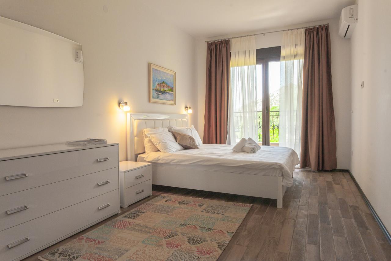 Rosmarino Appartement Sveti Stefan Buitenkant foto