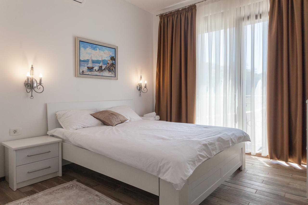 Rosmarino Appartement Sveti Stefan Buitenkant foto
